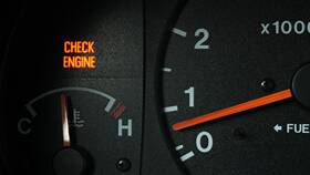 Почему горит индикатор Check Engine в Эль Дибот
