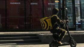 Сколько зарабатывает курьер Яндекс Еда в месяц